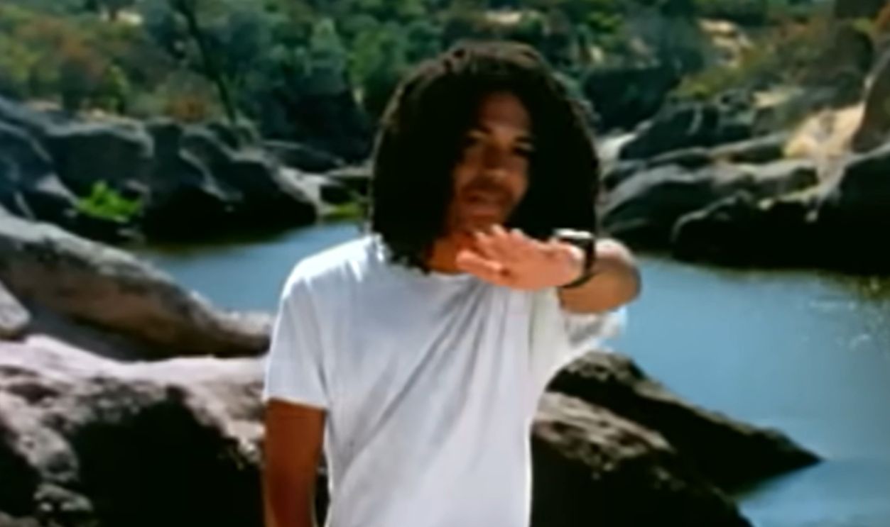 Screenshot from 93 ’Til Infinity (1993)