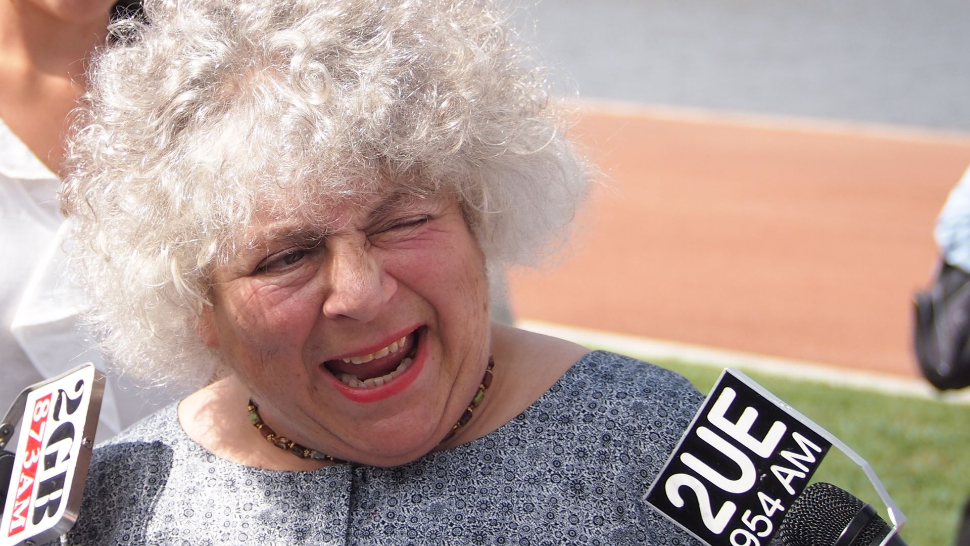 File:Miriam Margolyes speaking to journalists in January 2013.jpg
