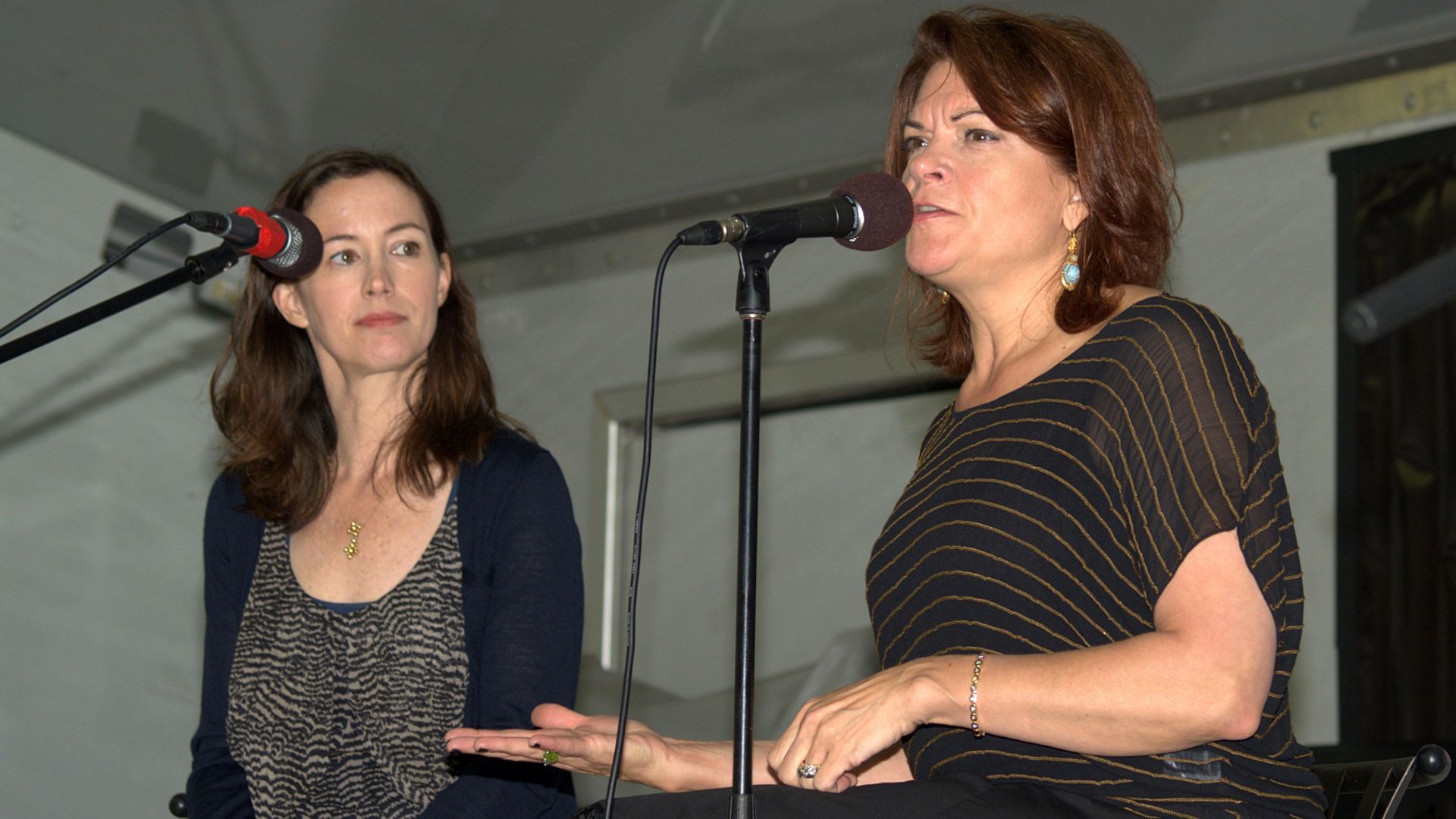 File:Jancee Dunn Rosanne Cash Shankbone 2010.jpg