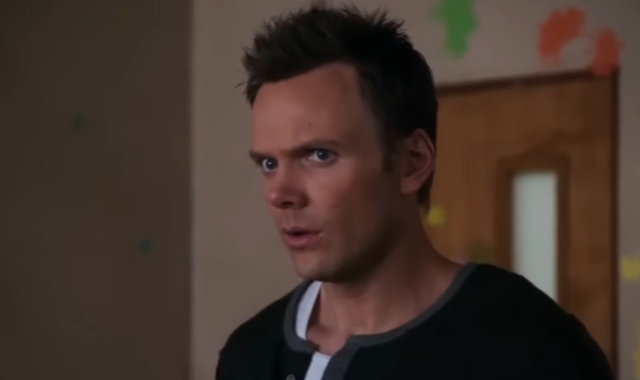 Screenshot from Community (2009–2015)