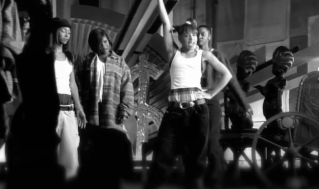 Screenshot from Creep (1994)