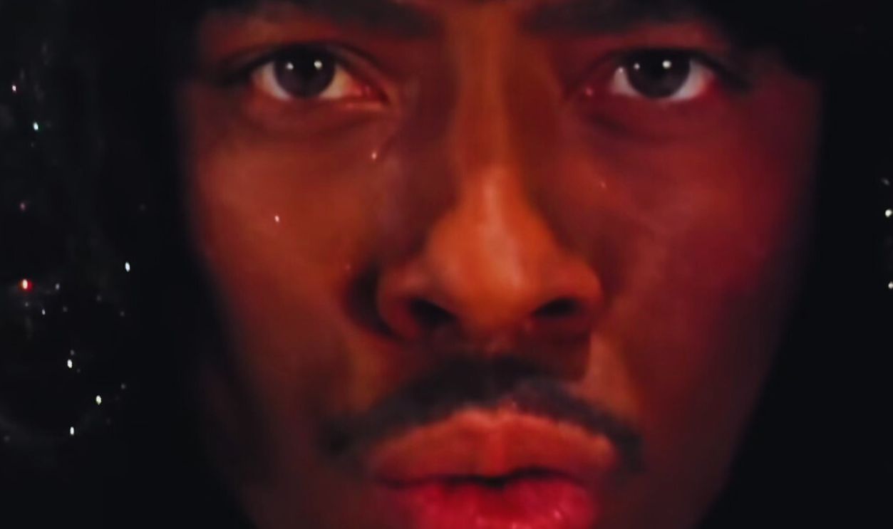 Screenshot from Rick James – Super Freak (1981)