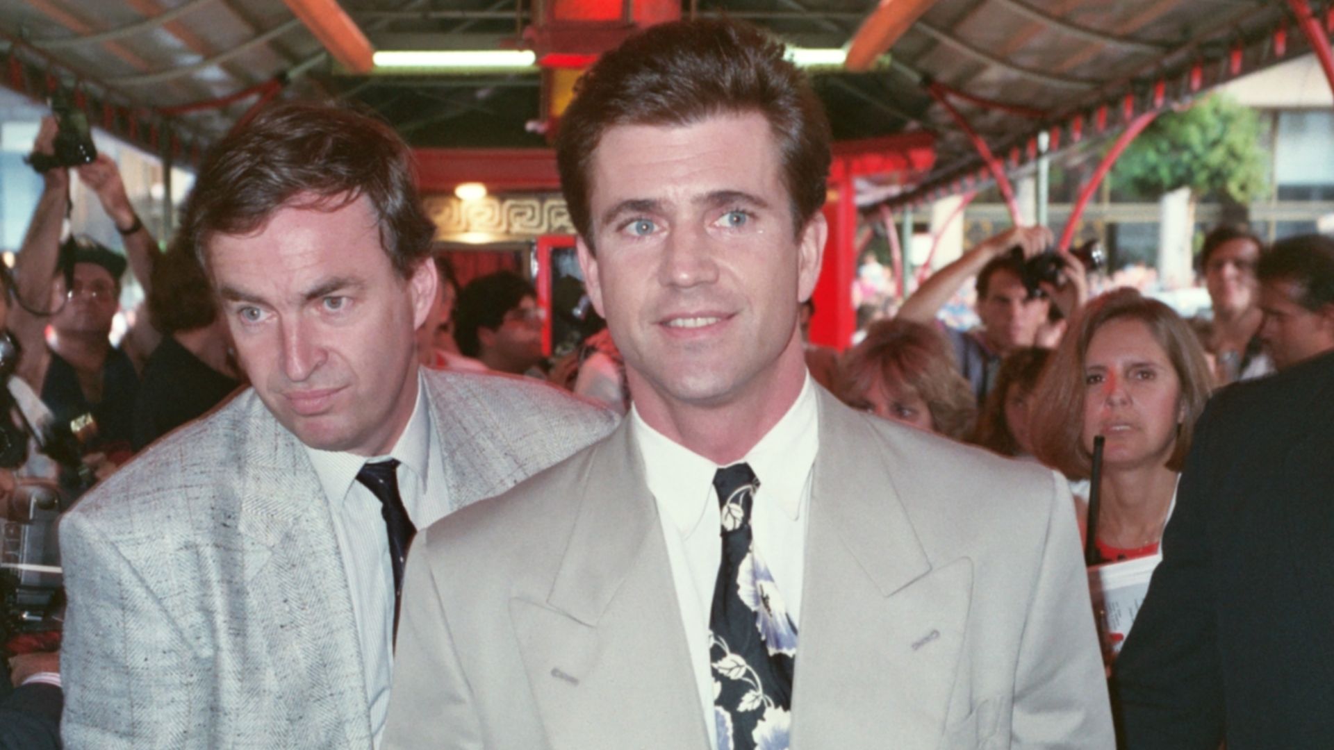 File:Mel Gibson (1990).jpg