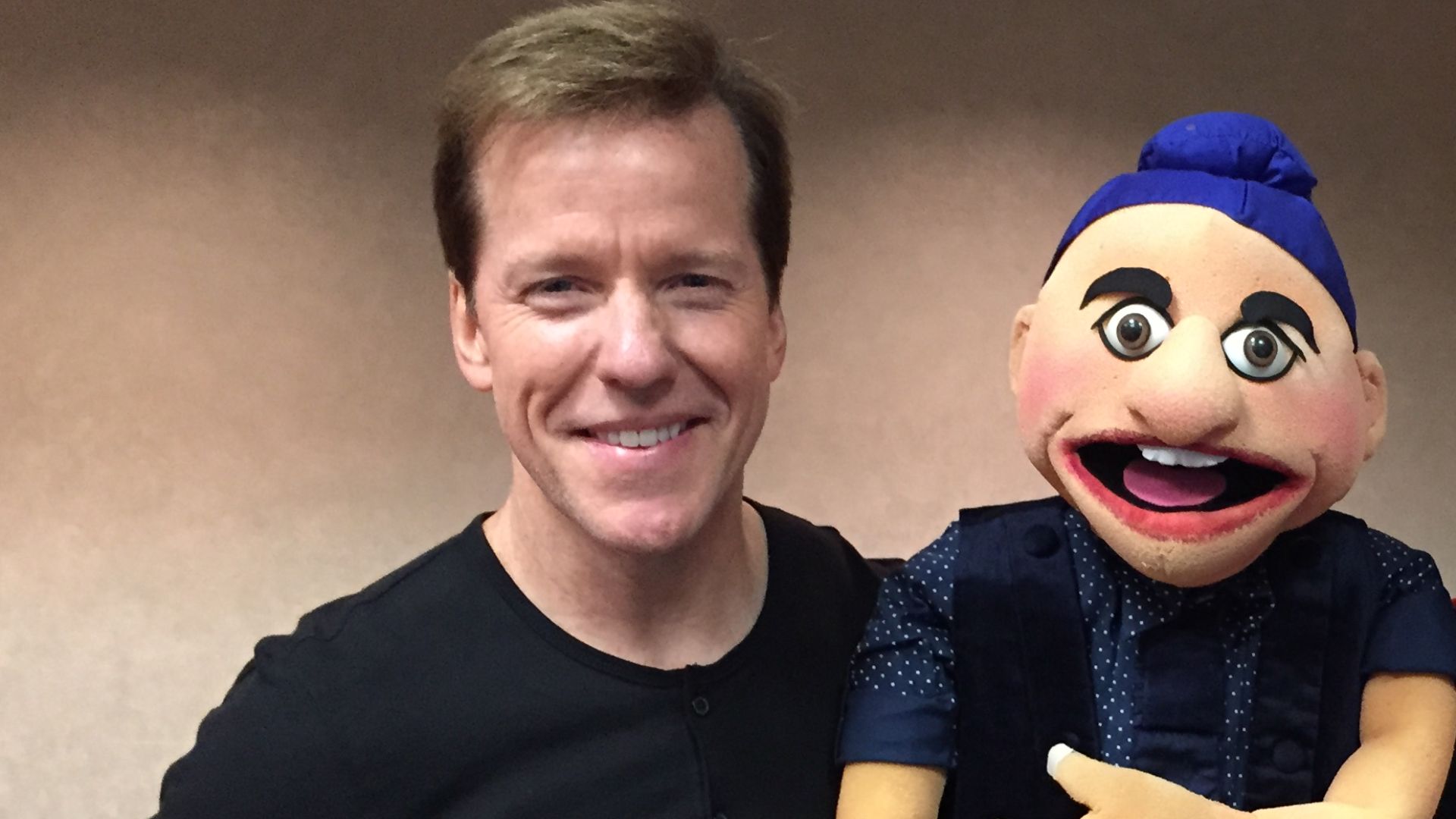 File:Satyajit Padhye with Jeff Dunham.jpg