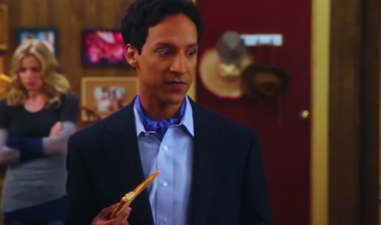 Screenshot from Community (2009–2015)