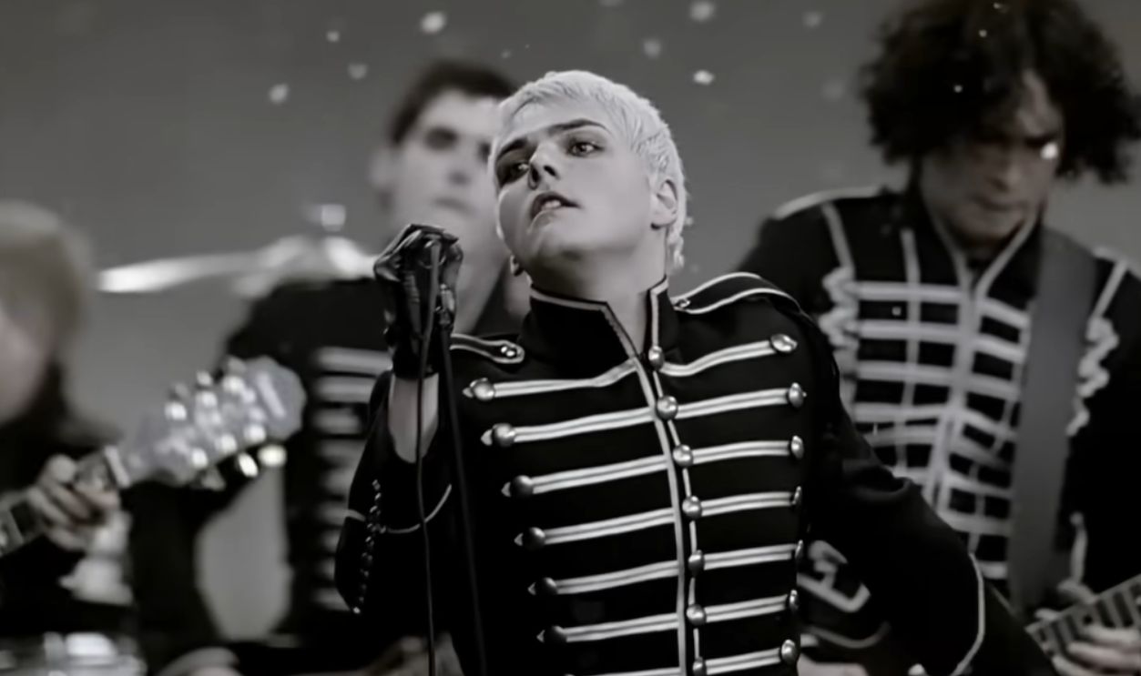 Screenshot from Welcome To The Black Parade (2006) 