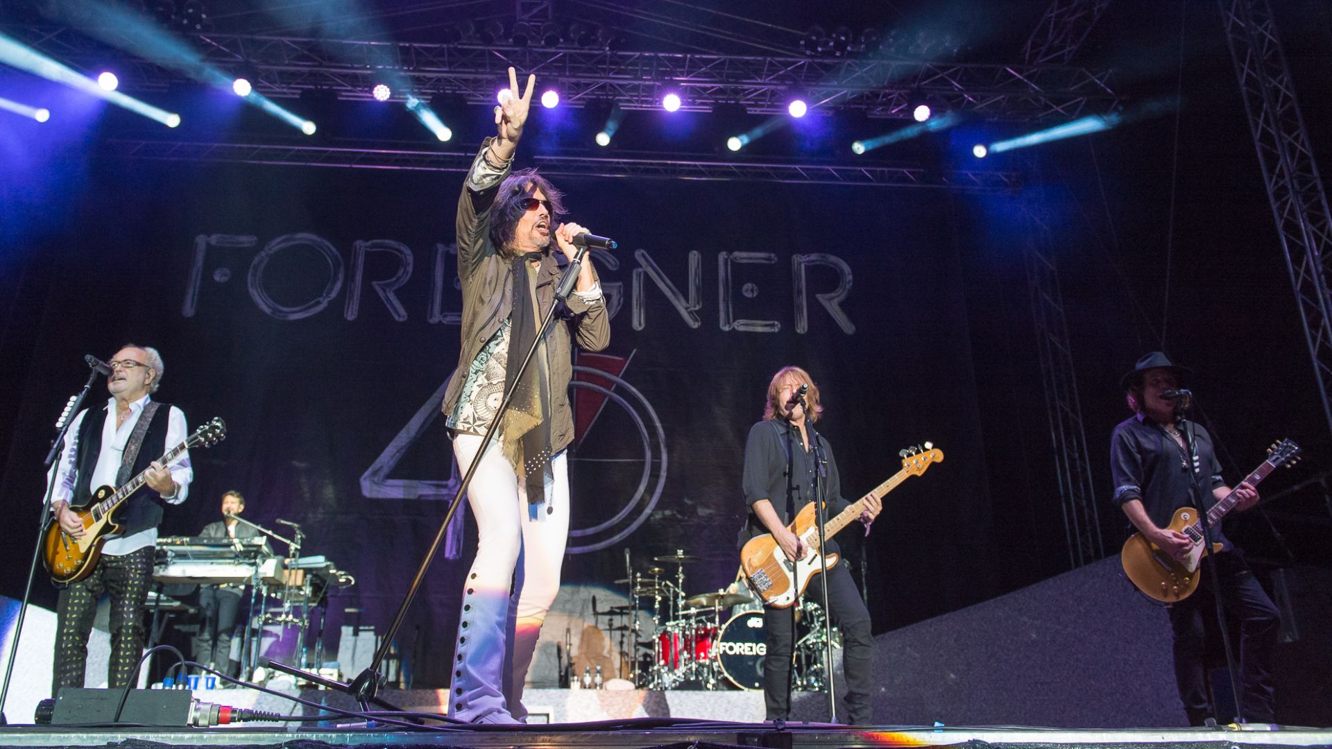 File:2016 Lieder am See - Foreigner - by 2eight - DSC4789.jpg