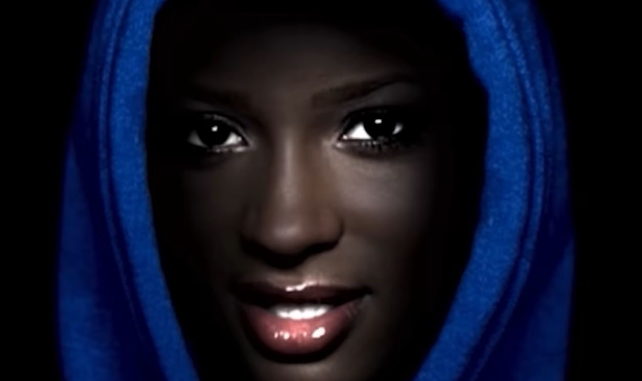 Screenshot from Lose Control (2005)