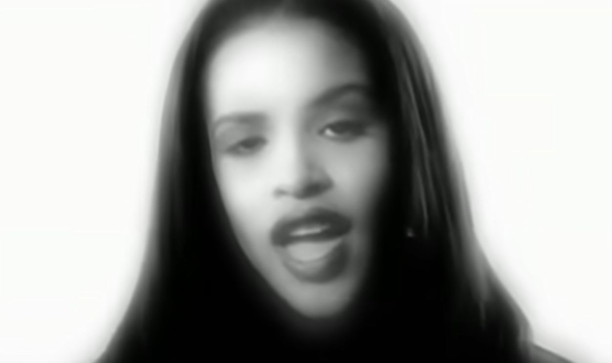 Screenshot from Age Ain't Nothing But a Number (1994)