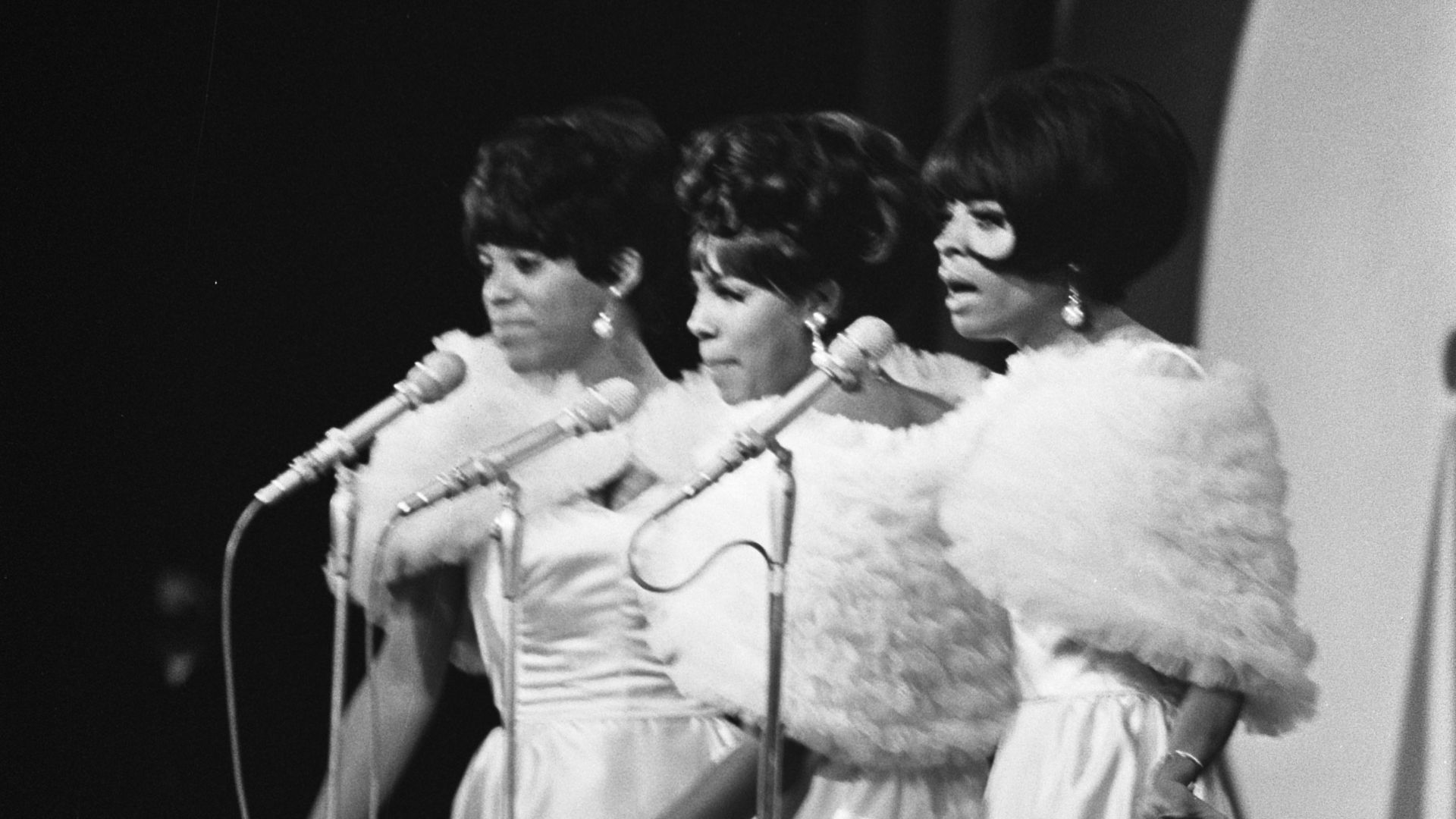 File:Supremes1965NL.jpg