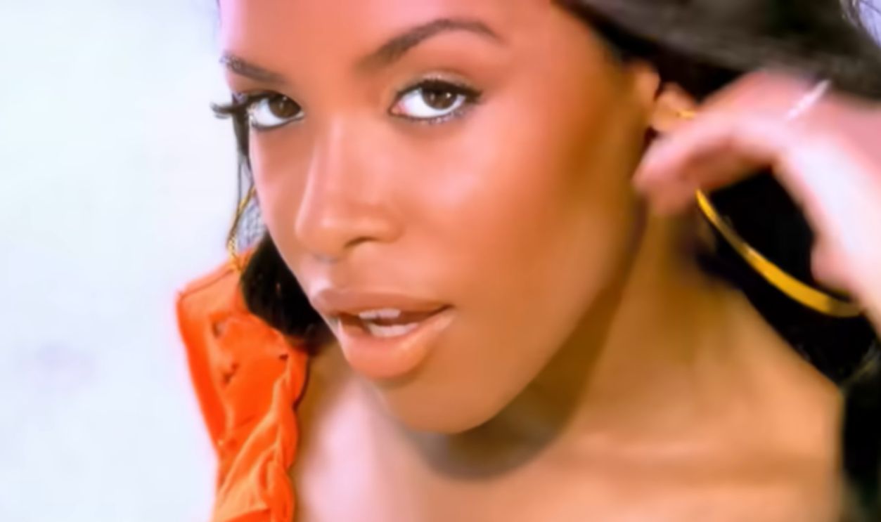 Screenshot from Rock the Boat (2001)