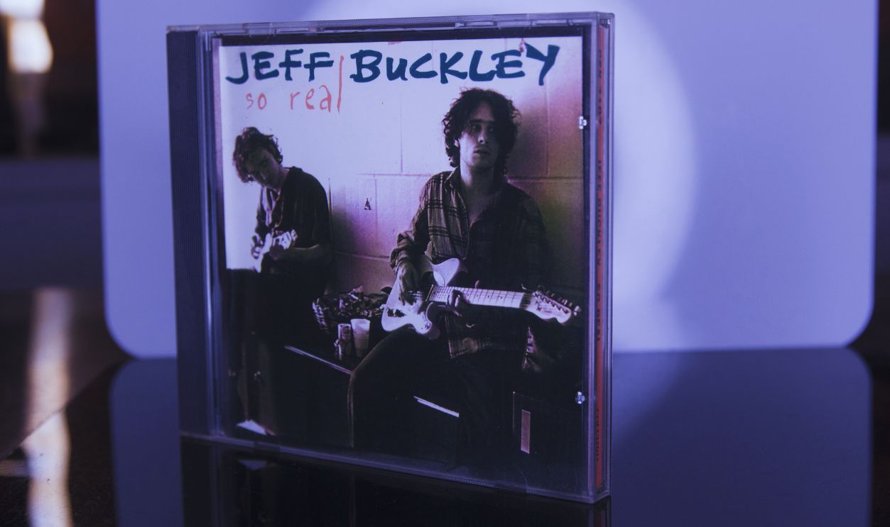 Gettyimages - 2232619027, CD: Jeff Buckely Archive ( MANDATORY CREDIT Bill Tompkins/Getty Images ) CD: Jeff Buckely: so real on March 14th, 2013 in New York City. 