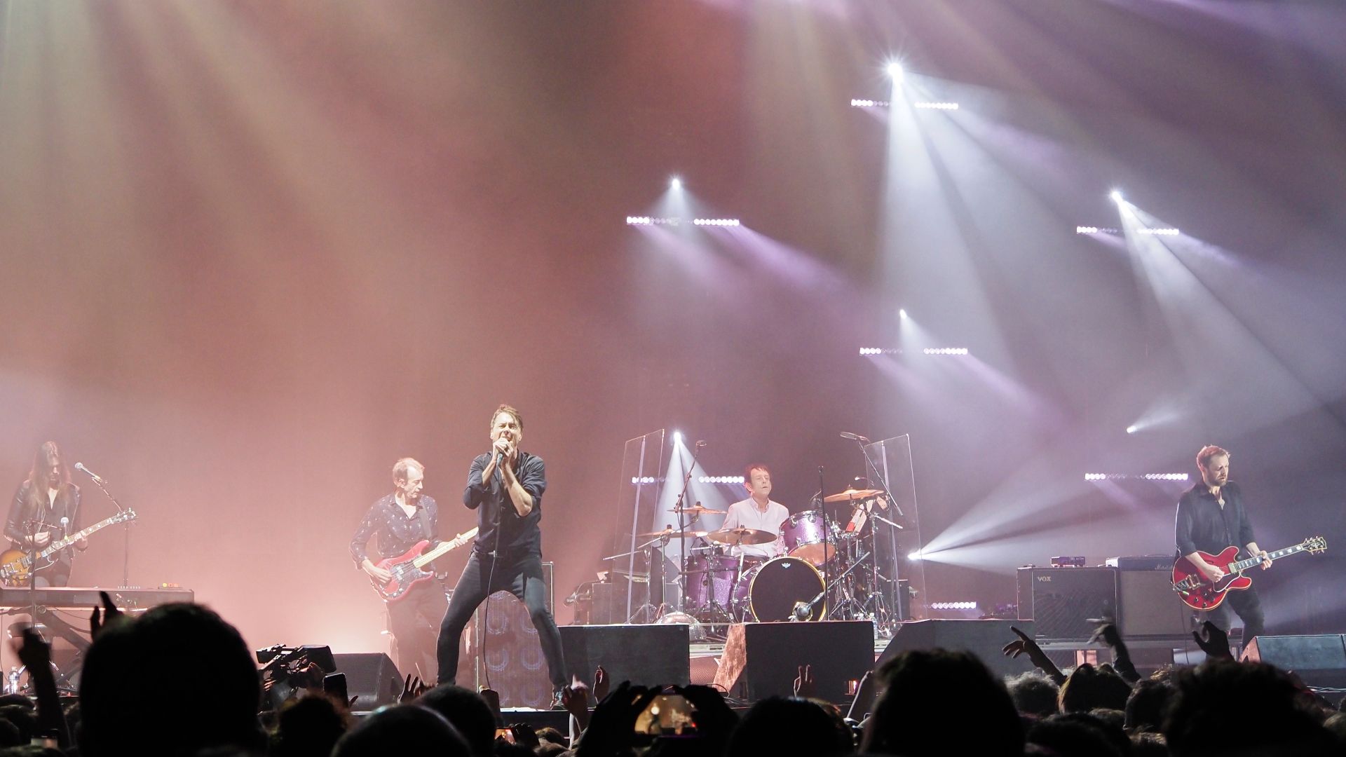 File:Suede at Ally Pally Nov 2021 (51675867535).jpg