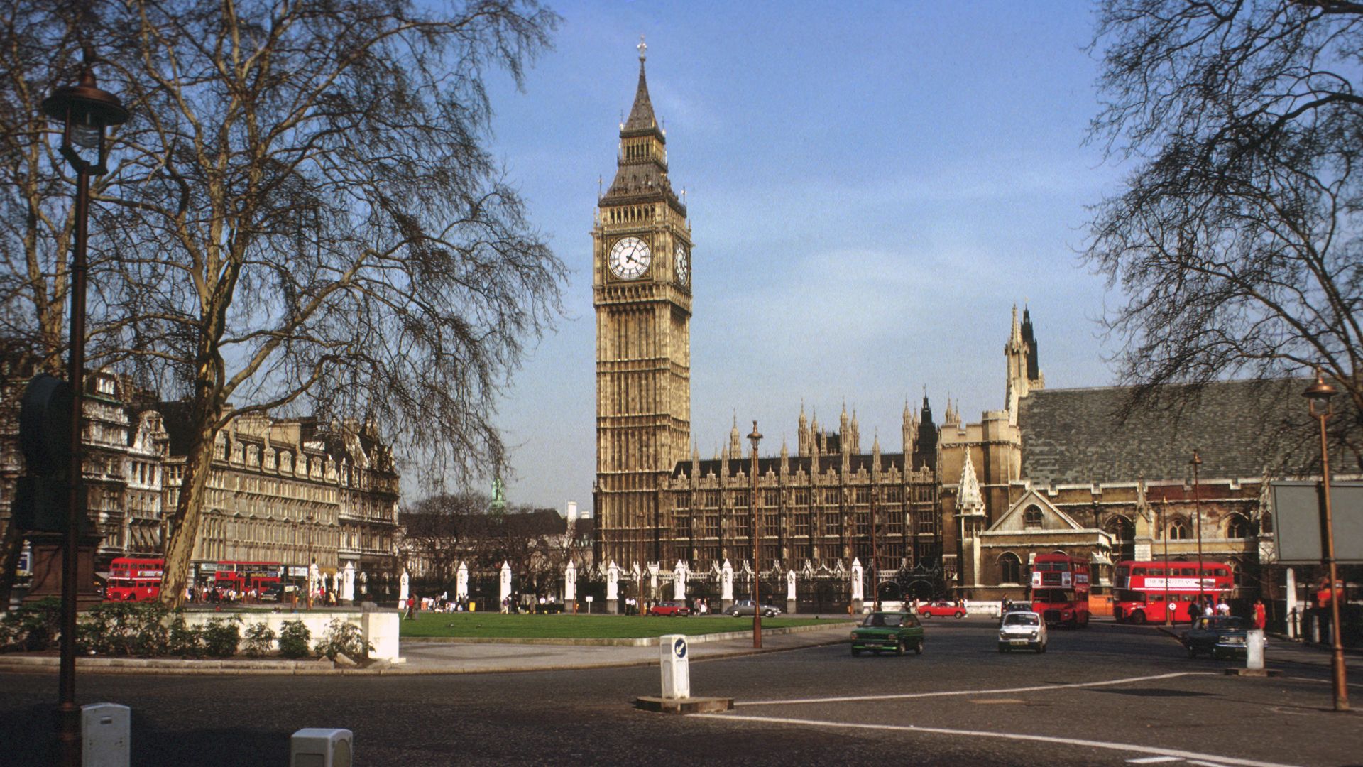 File:Parliament Square 1980.jpg