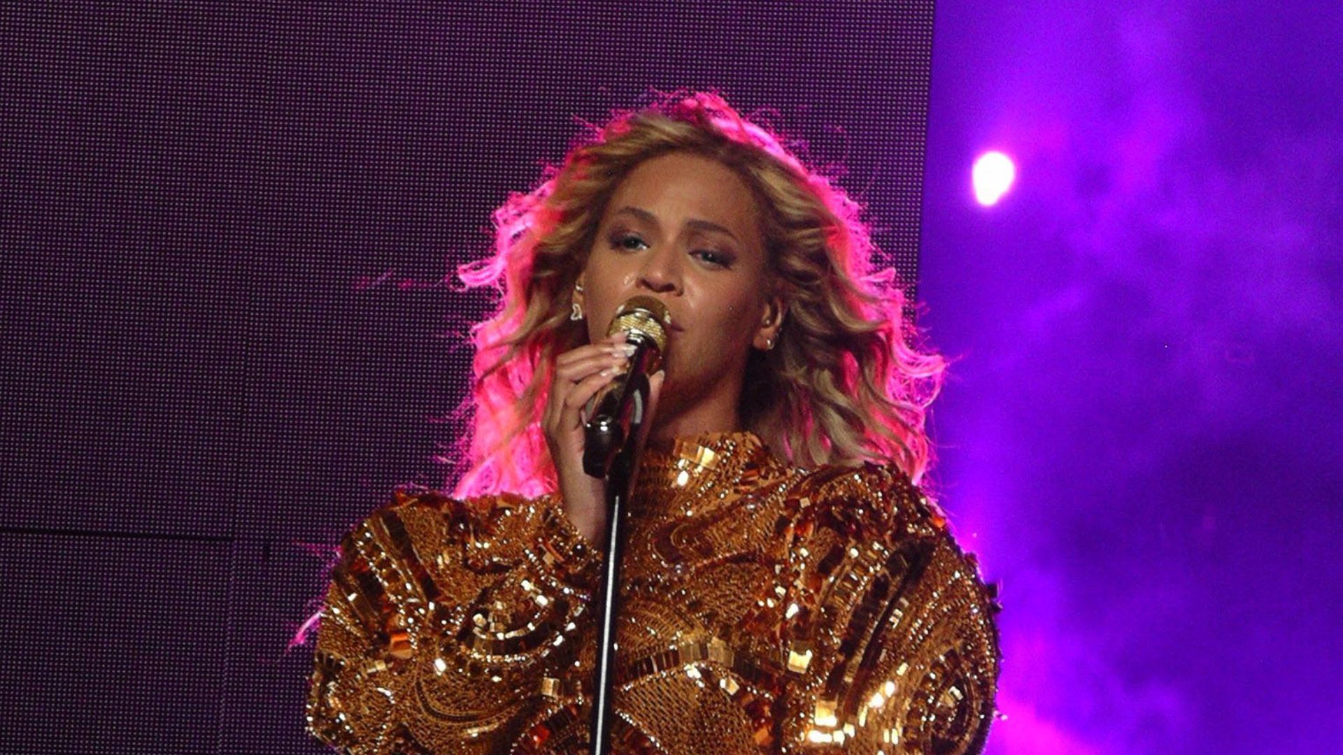 File:The Formation World Tour Milan (1).jpg