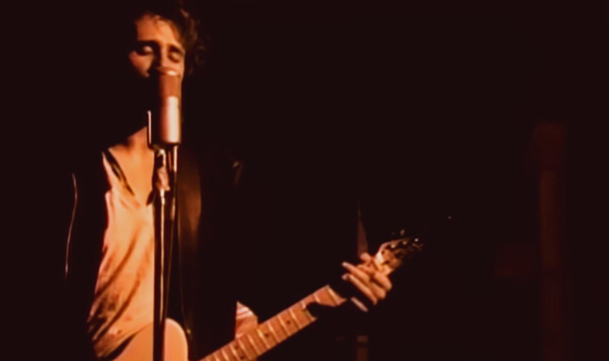 Screenshot from Jeff Buckley – Grace (1994)