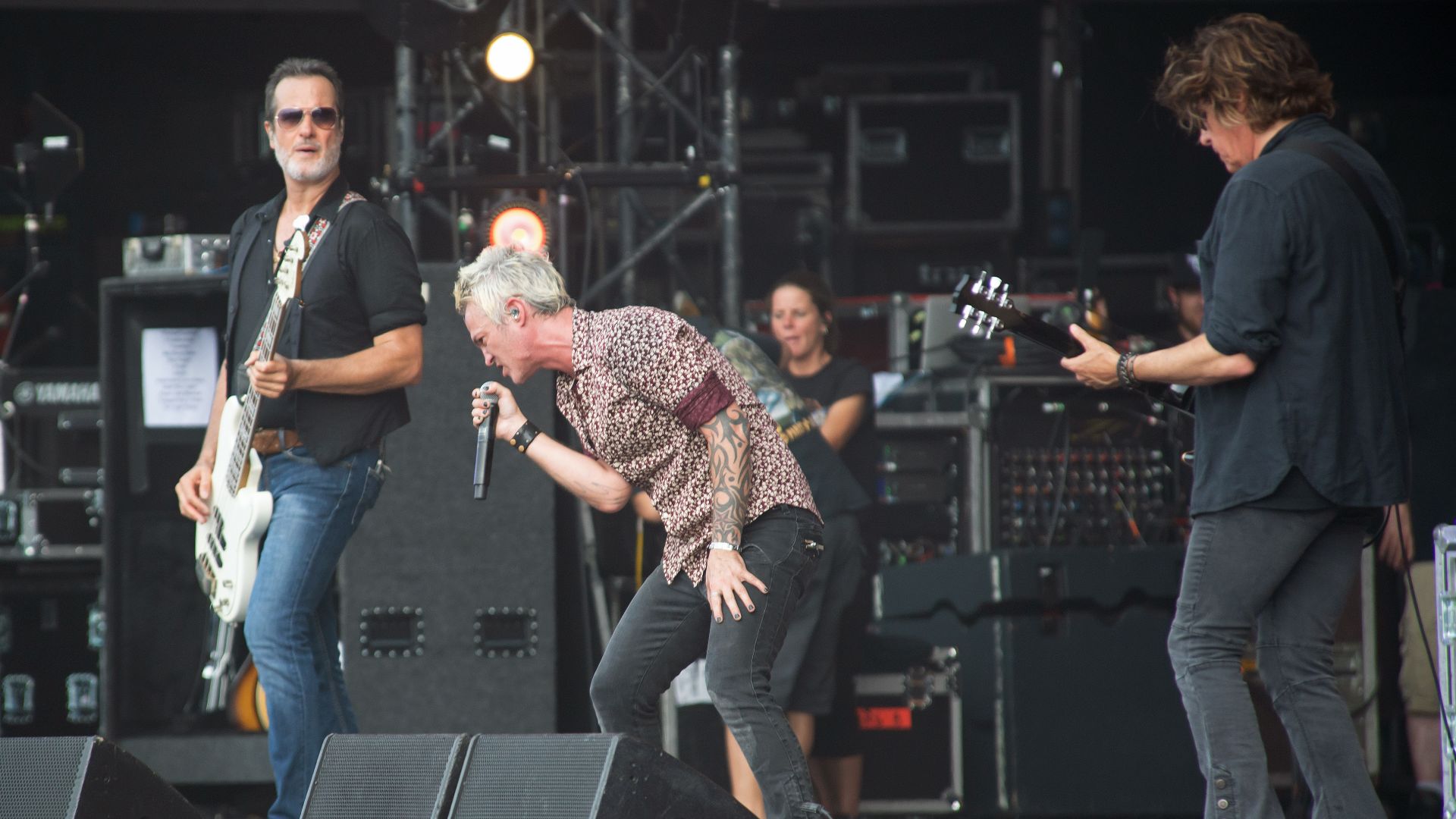 File:Hellfest2019StoneTemplePilots 03.jpg