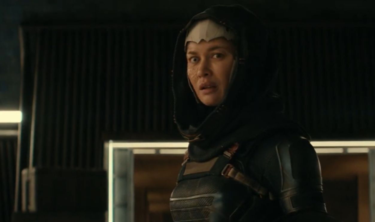  Screenshot from Black Widow (2021)