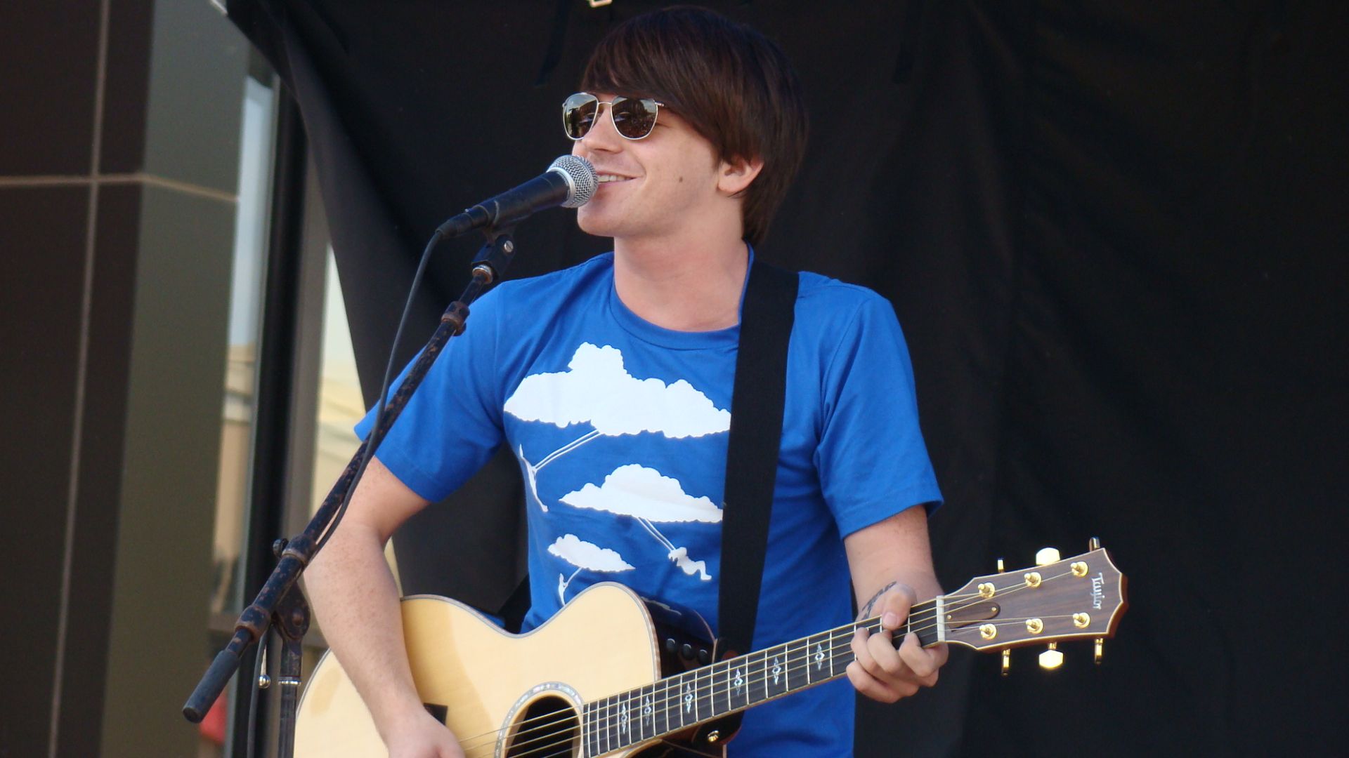 File:Drake Bell 9.jpg