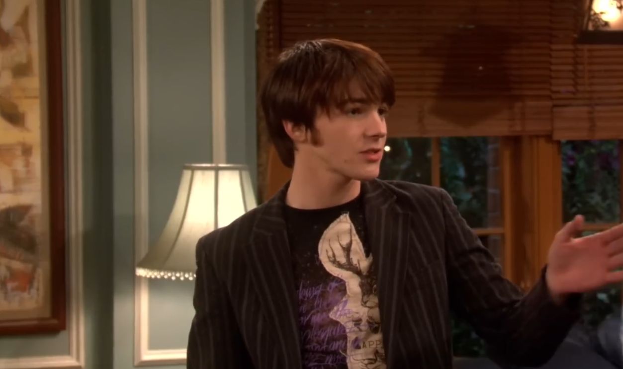 Screenshot from Drake & Josh (2004–2007)