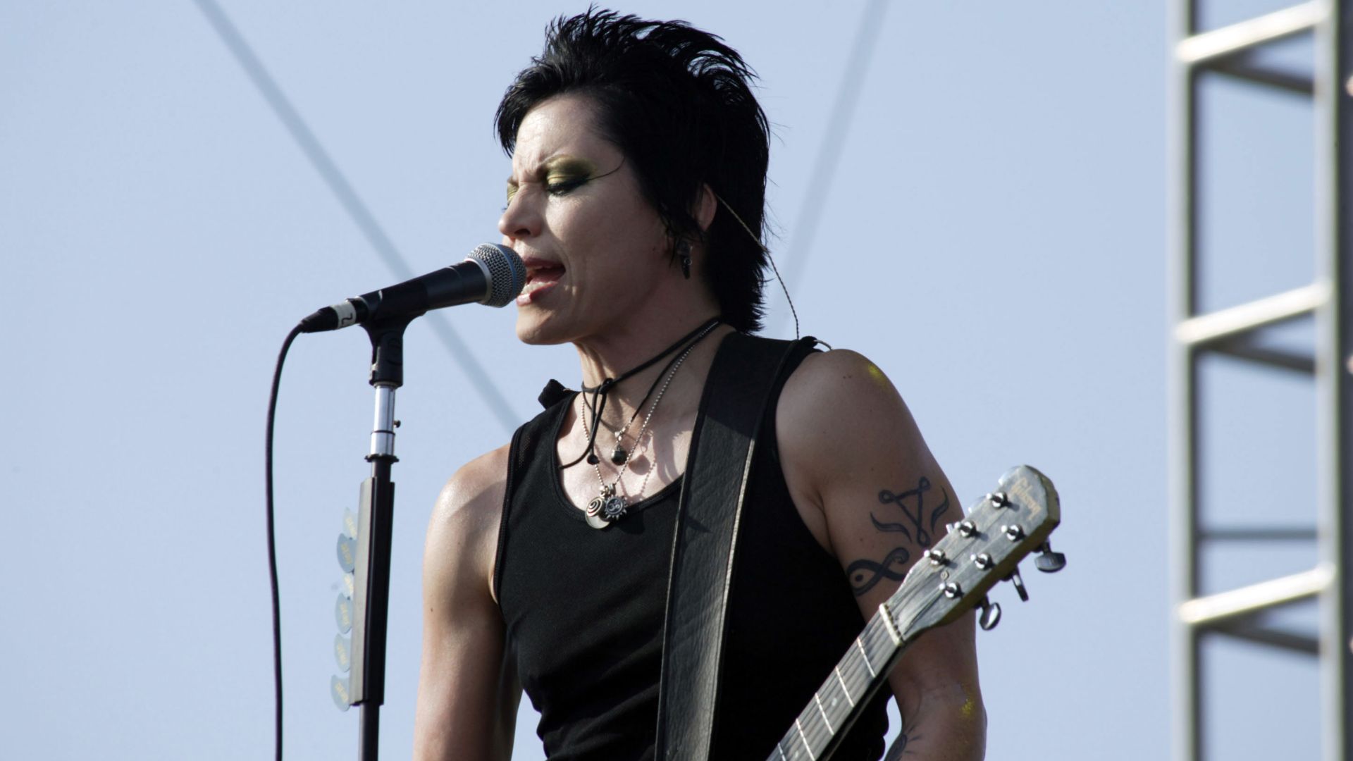 File:Joan Jett 2005.jpg