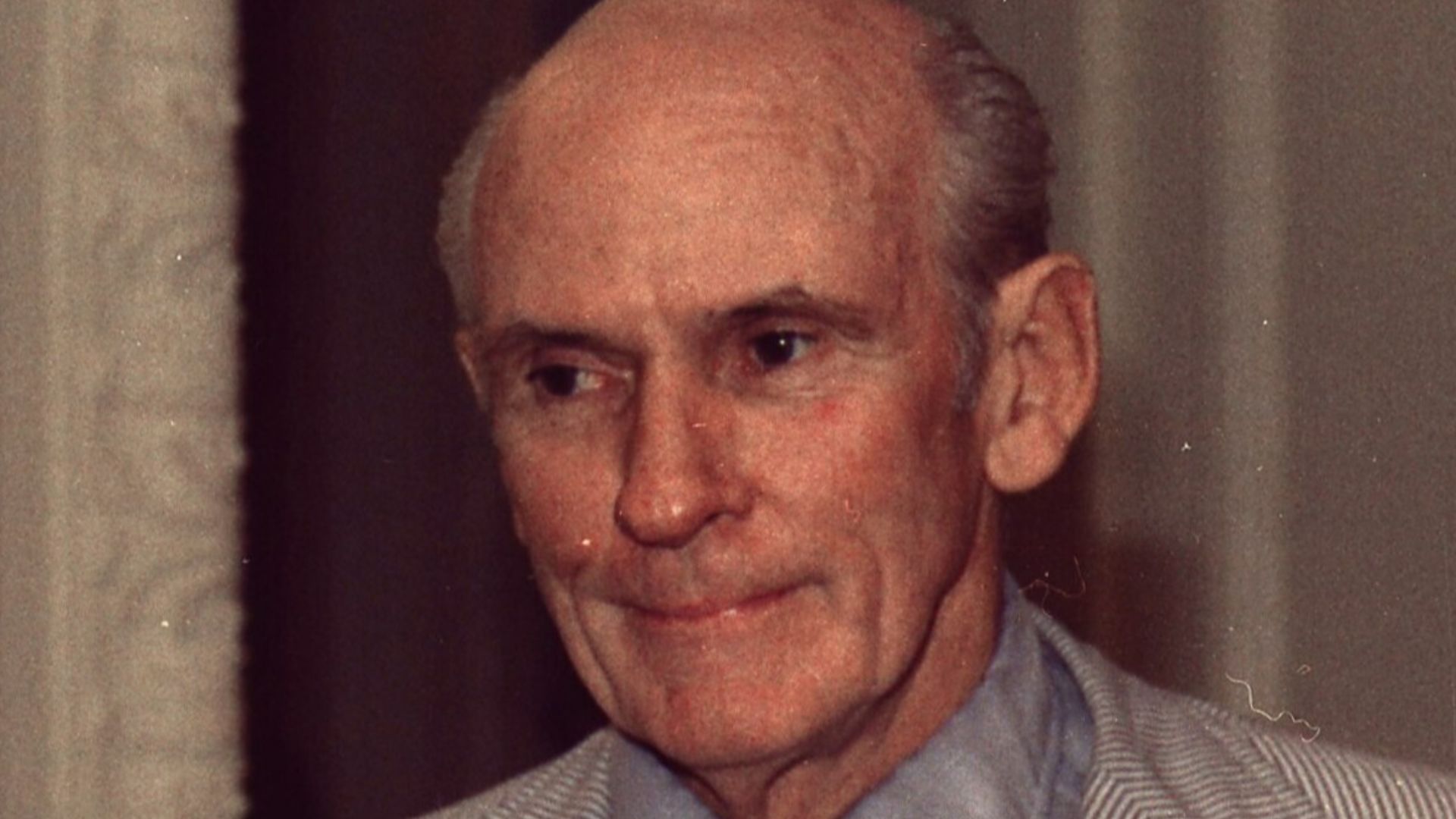 File:Walter Mondale with Senator Alan Cranston - NARA - 176249 (cropped).jpg