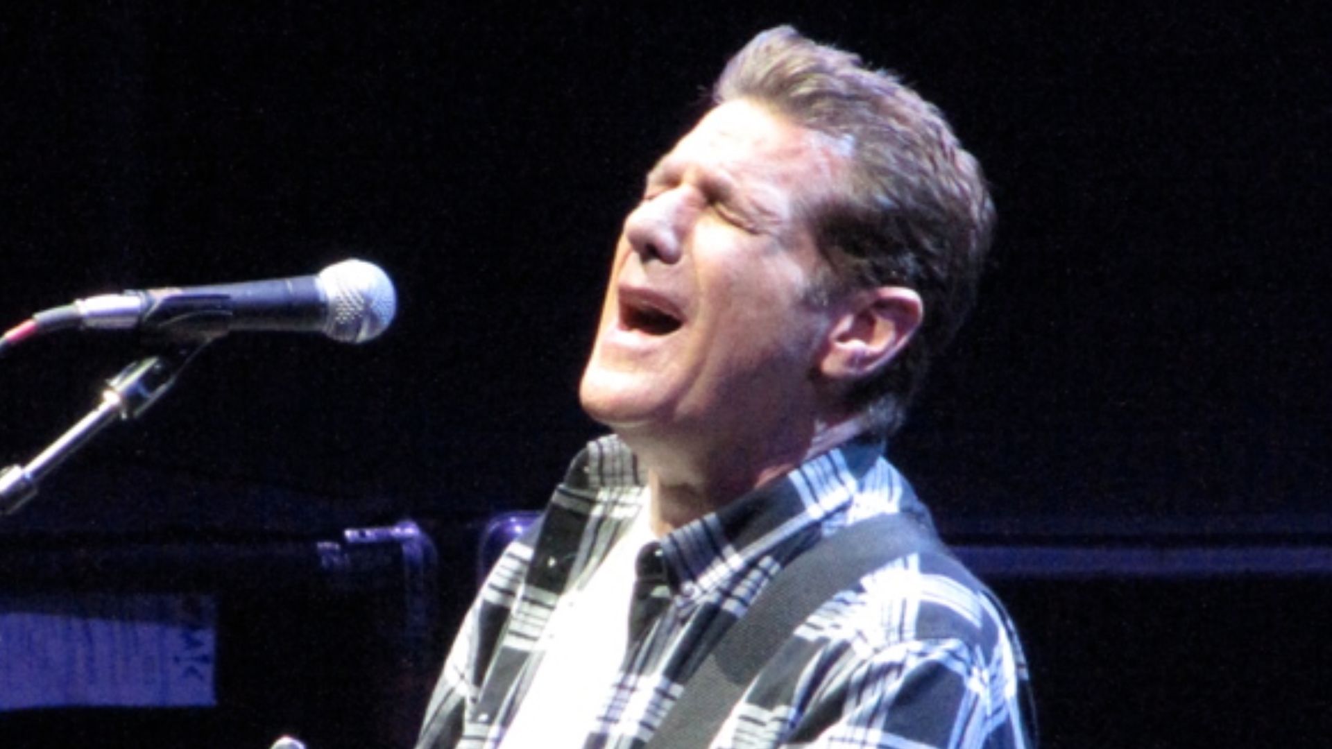 File:The Eagles in concert - 2010 Australia - Glenn Frey.jpg