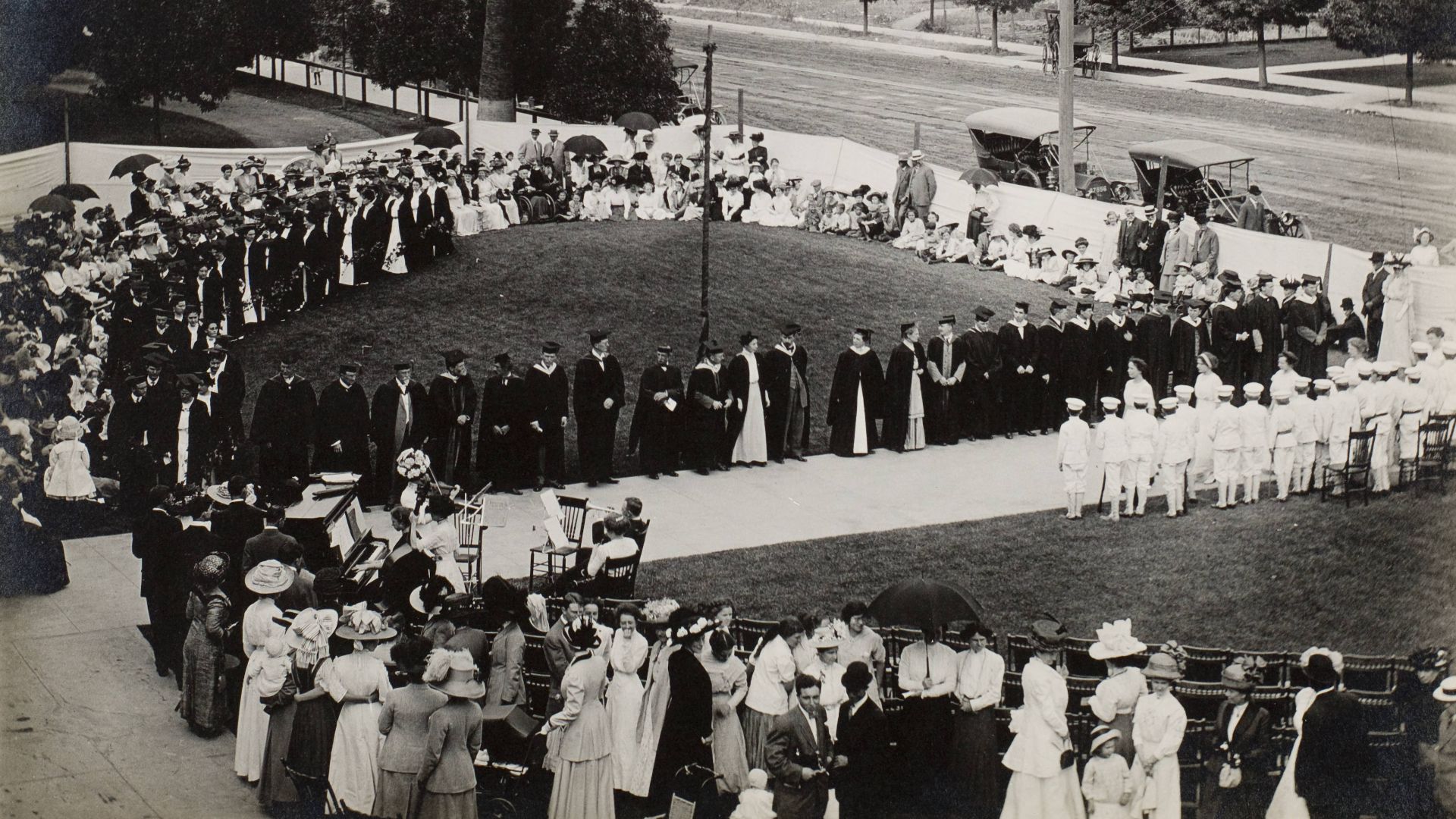 File:Graduation, 1914 (uaic-stu-life-grad-008).jpg