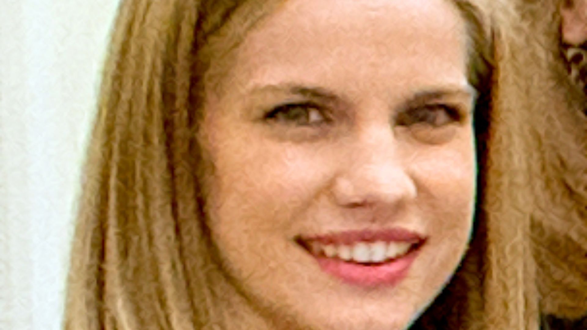 File:Anna Chlumsky, 2013.jpg