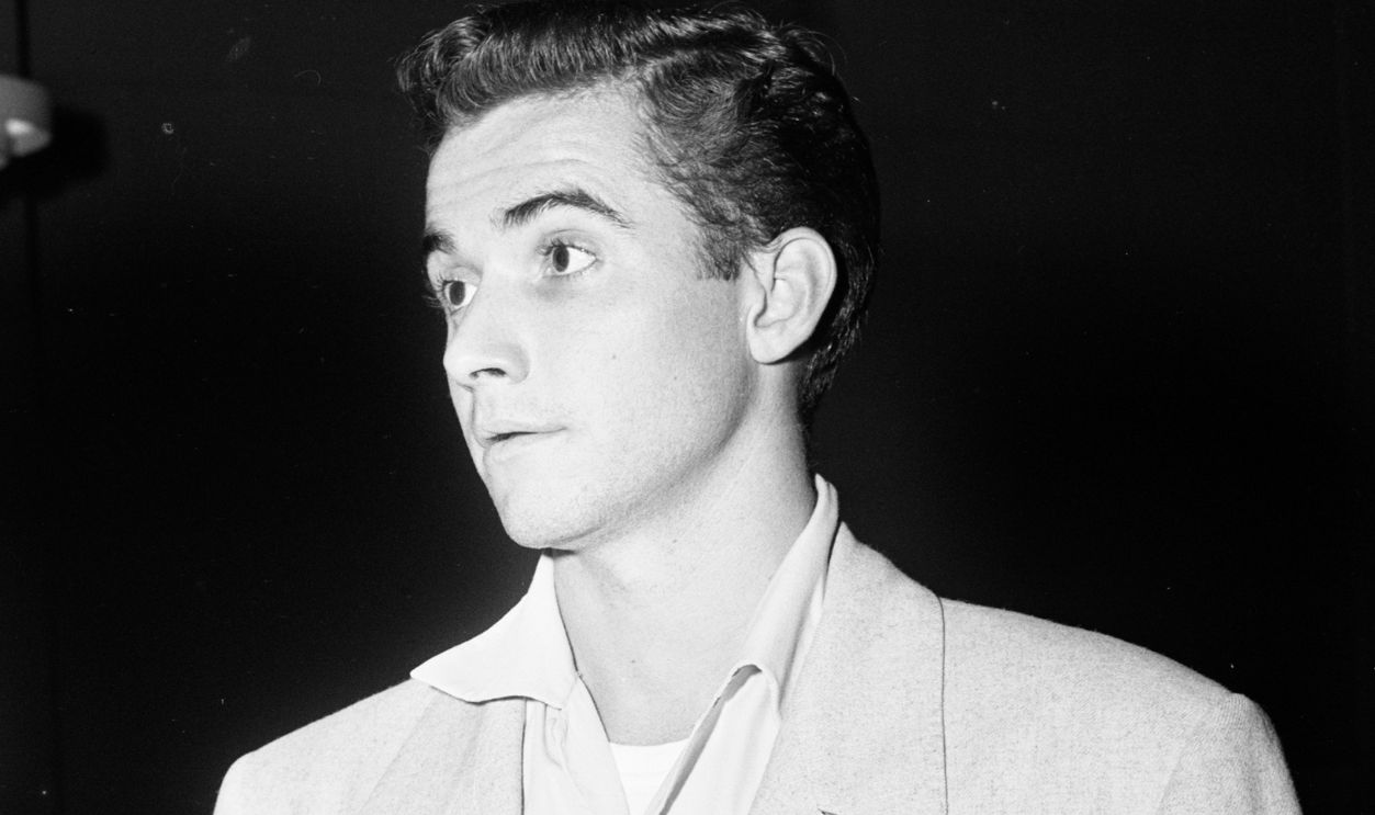 Scotty Beckett surrenders, 1954