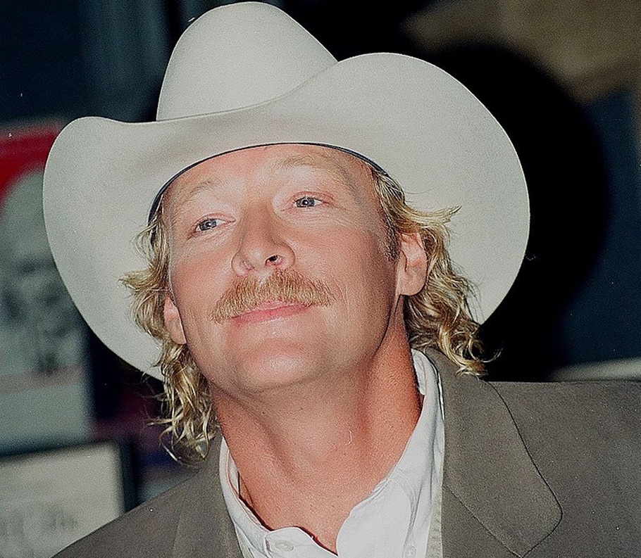 Alan Jackson smiling - 2019