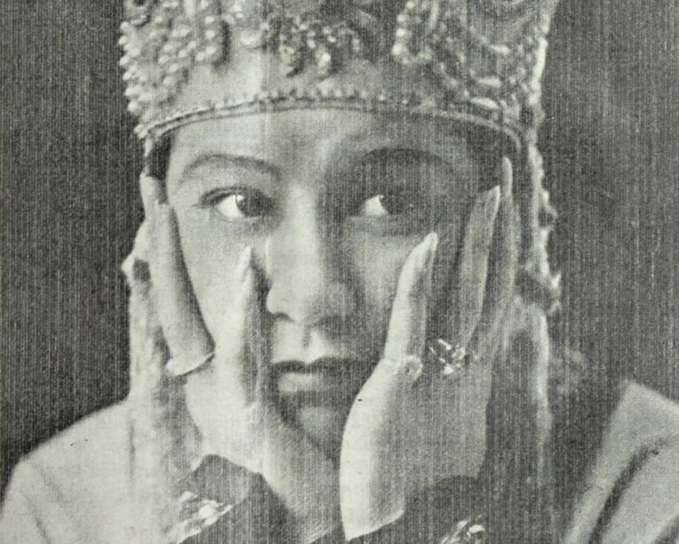 Lady Tsen Mei at Lotus Blossom 1921 Magazine Cover