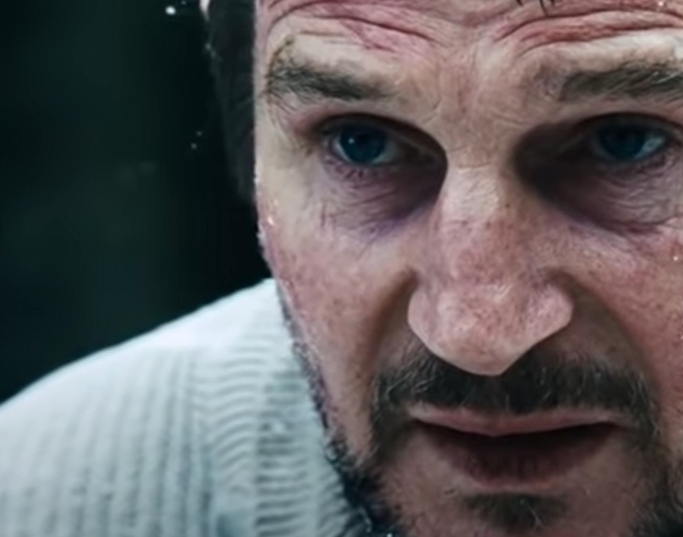 A visually captivating still taken from a pivotal moment in the film The Grey (2011)