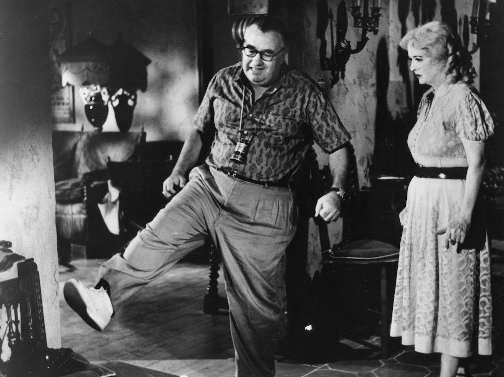 What Ever Happened To Baby Jane  (Film) 1962 - Production Photo. Robert Aldrich, Bette Davis