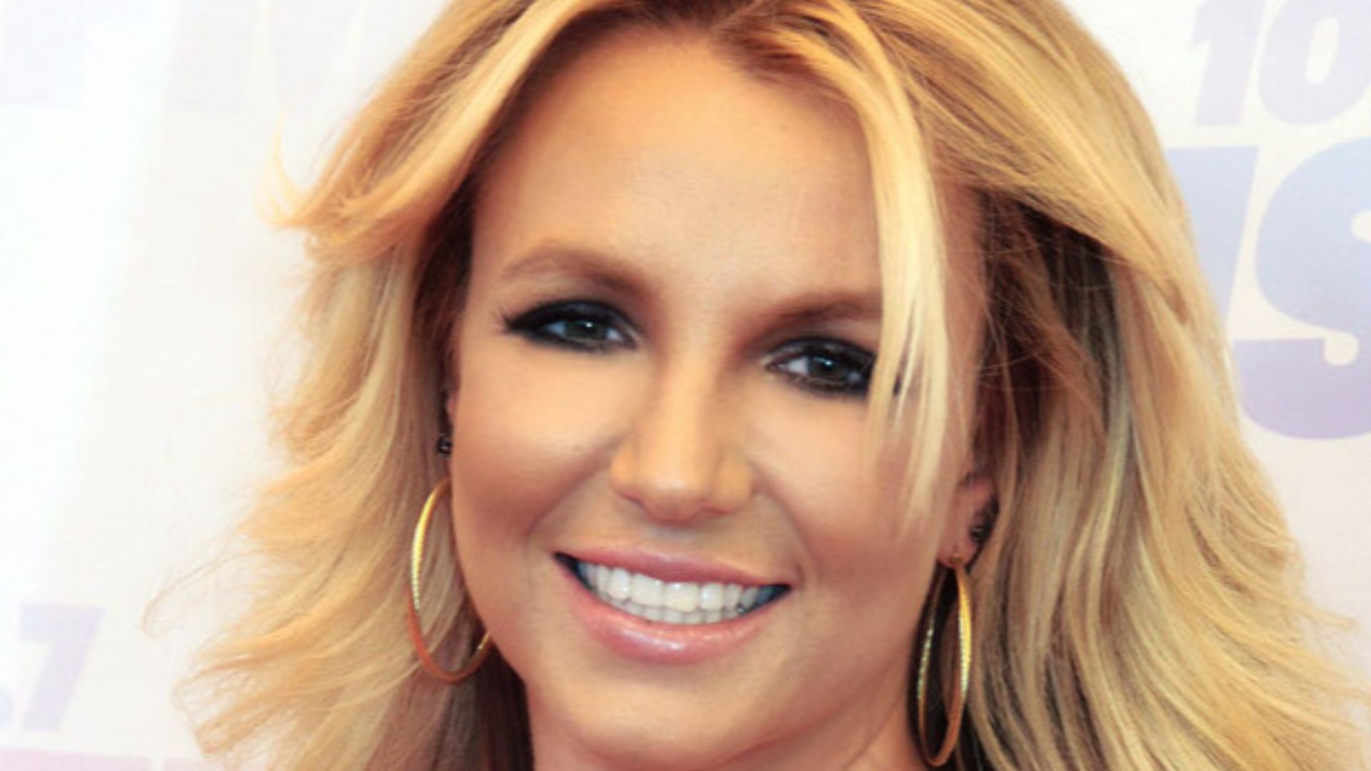 File:Britney Spears 2013 (Straighten Crop).jpg