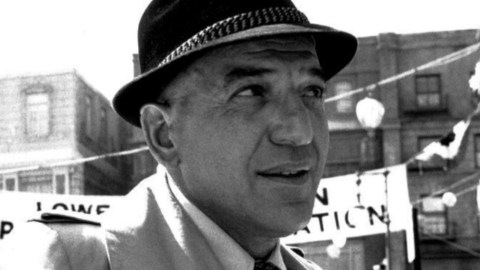 File:Telly Savalas as Kojak 1973.JPG
