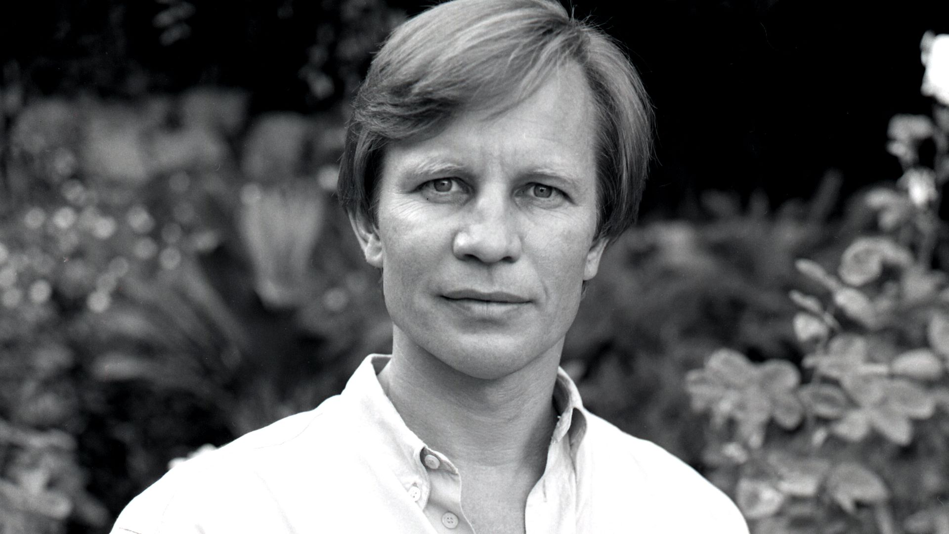 File:Michael York Allan Warren.jpg