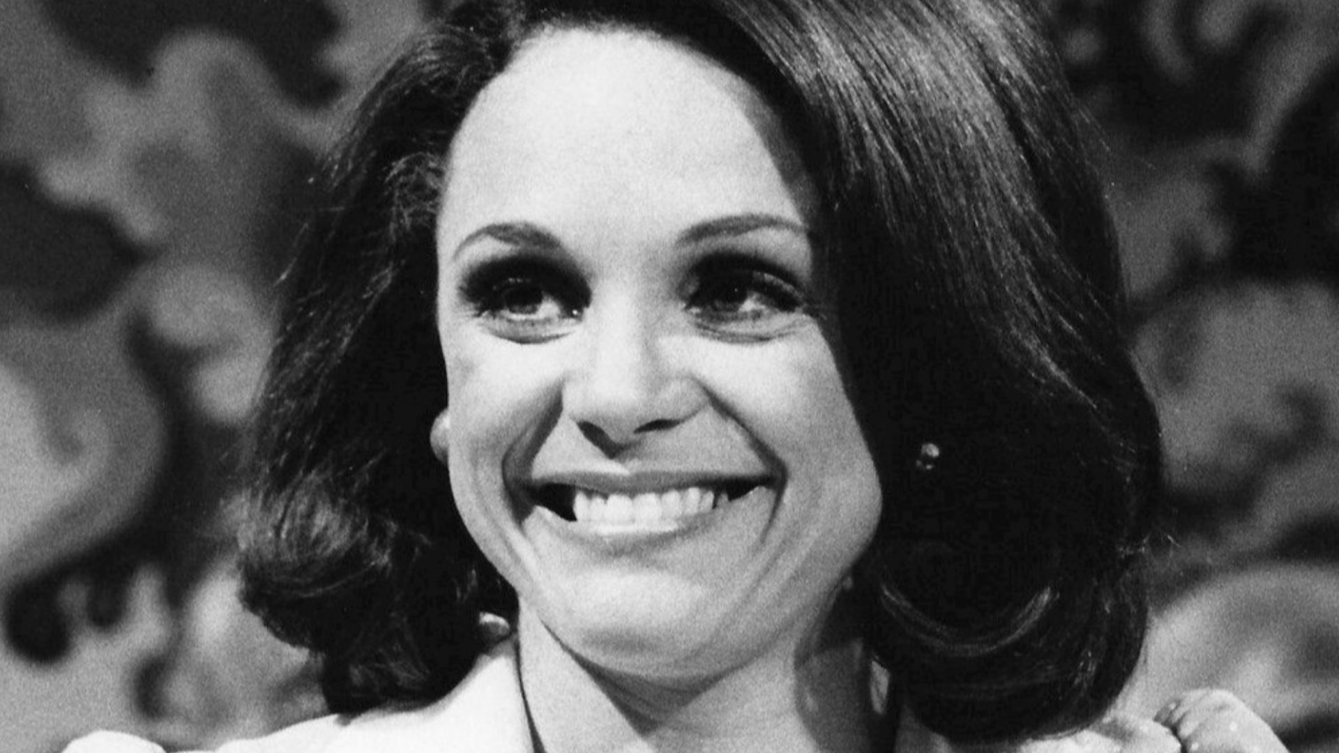 File:Valerie Harper 1974.JPG