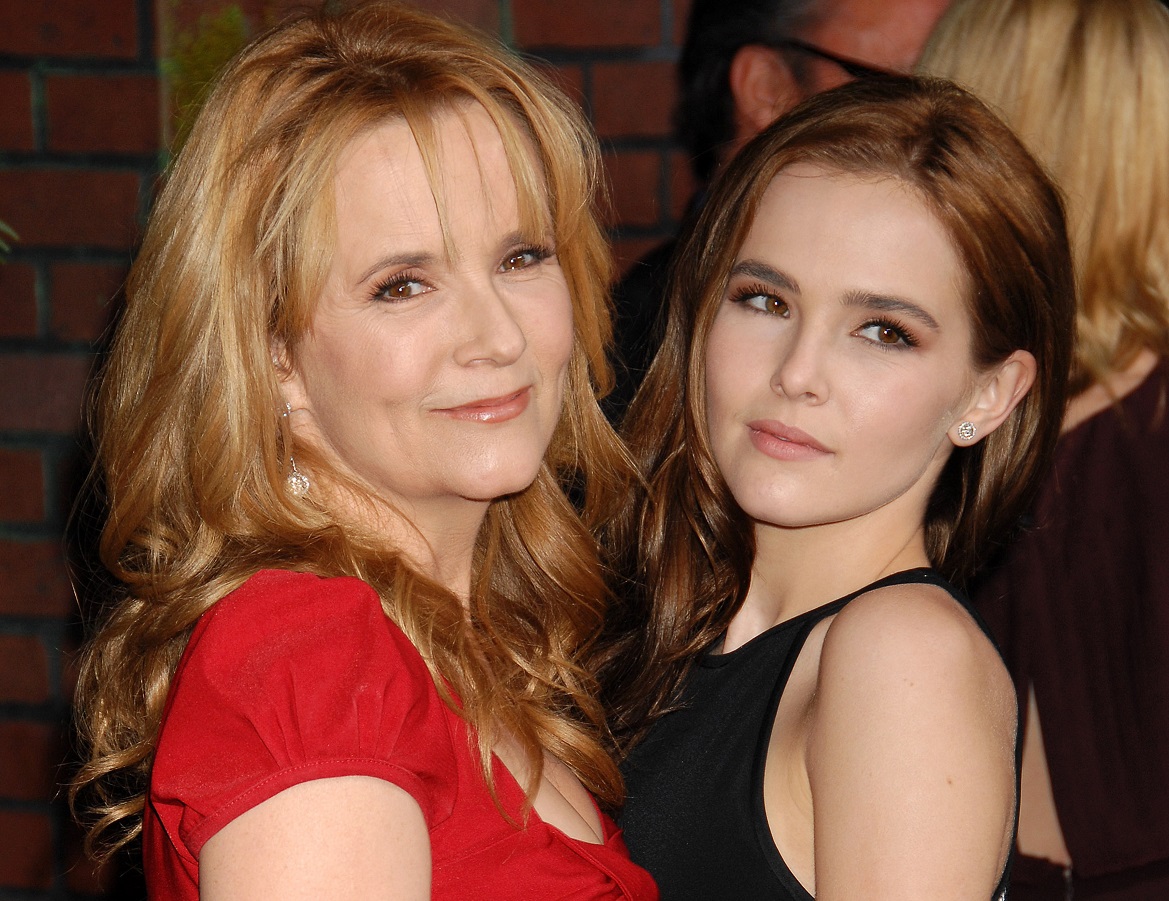 Lea Thompson and daughter Zoey Deutch arrives at the Beautiful Creatures World Premiere on February 6, 2013 in Los Angeles, CA