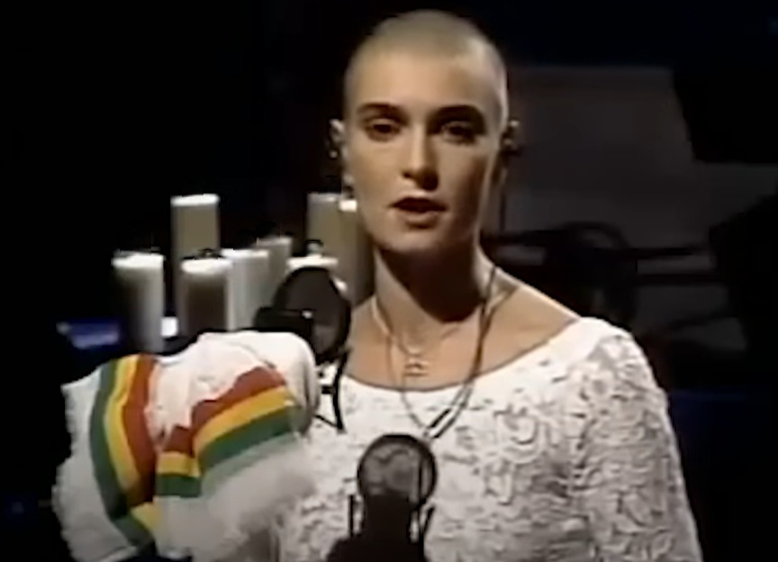 A visually captivating still taken from a pivotal moment in variety show Saturday Night Live (1975-)