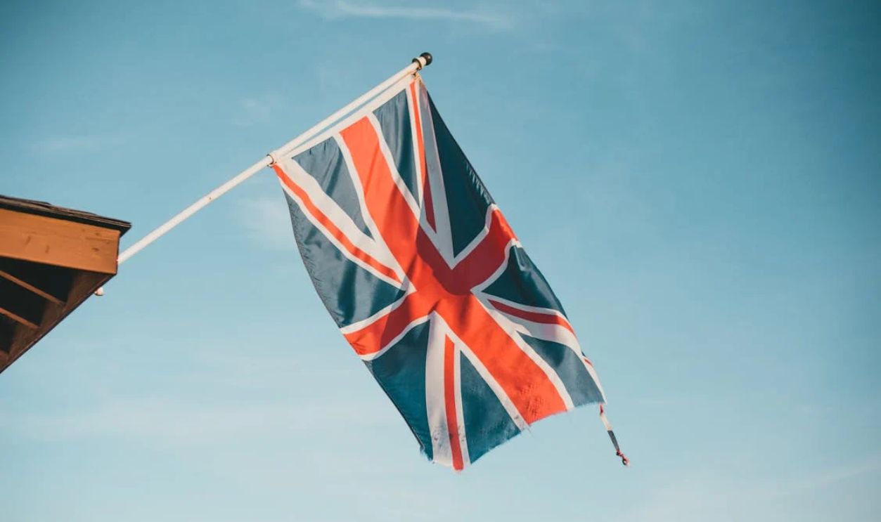 Davidson Emphasizes Britain’s Responsibility