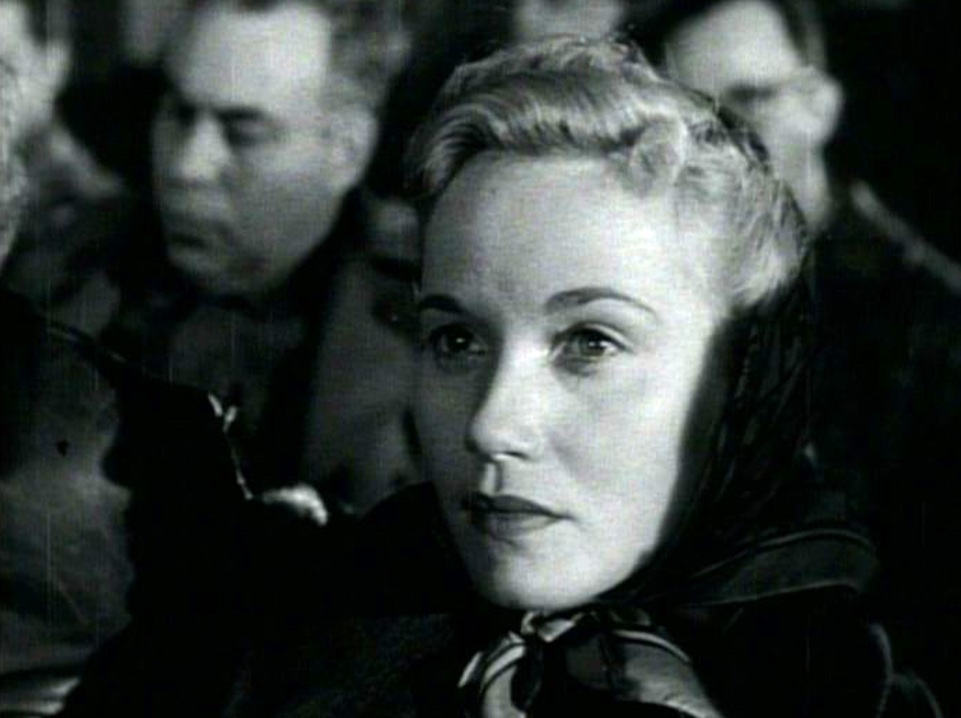 Eva Marie Saint in a screenshot from the trailer for the film w:en:On the Waterfront.