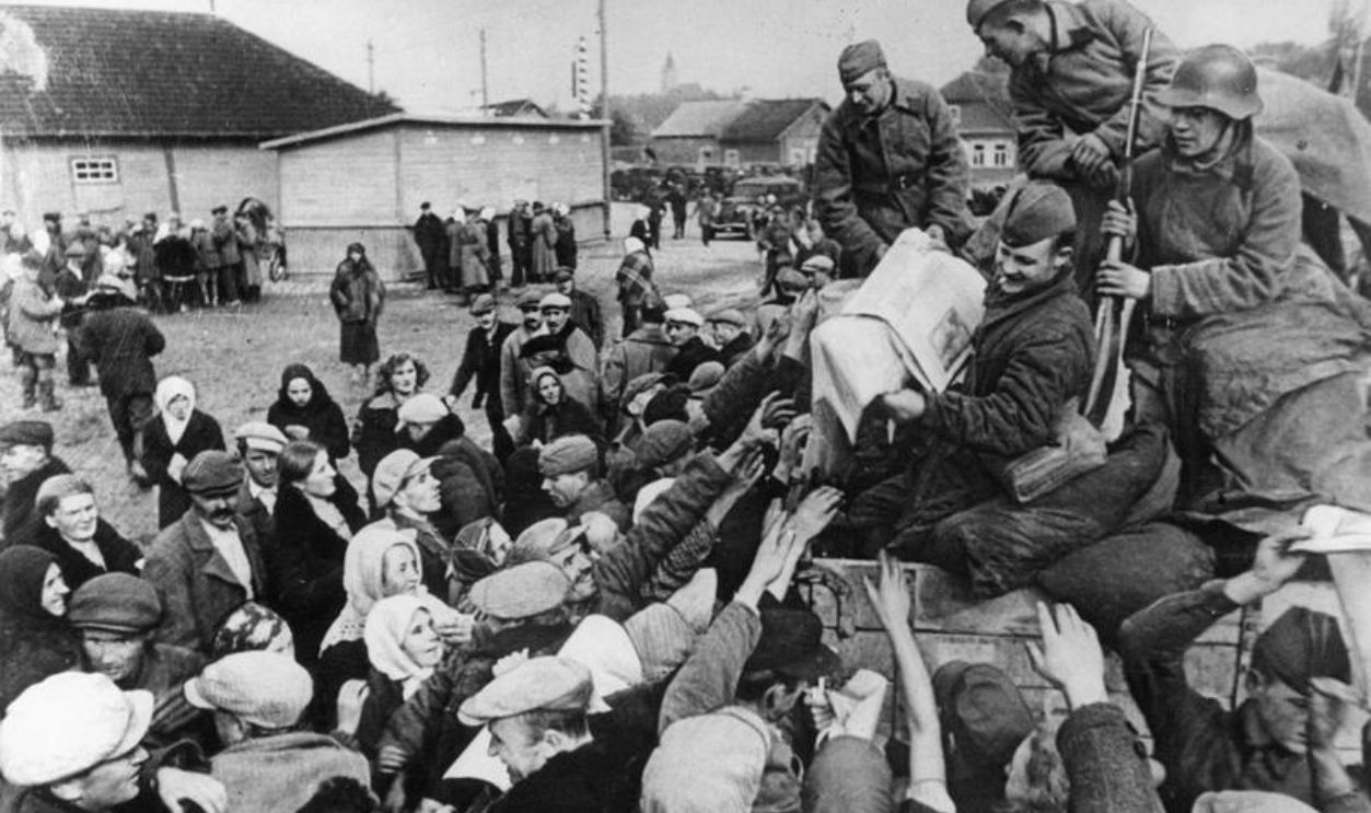 Klara’s Battle Against Fascism