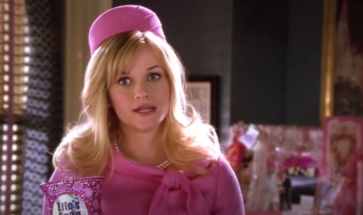 Reese Witherspoon’s Pink Jackie O look