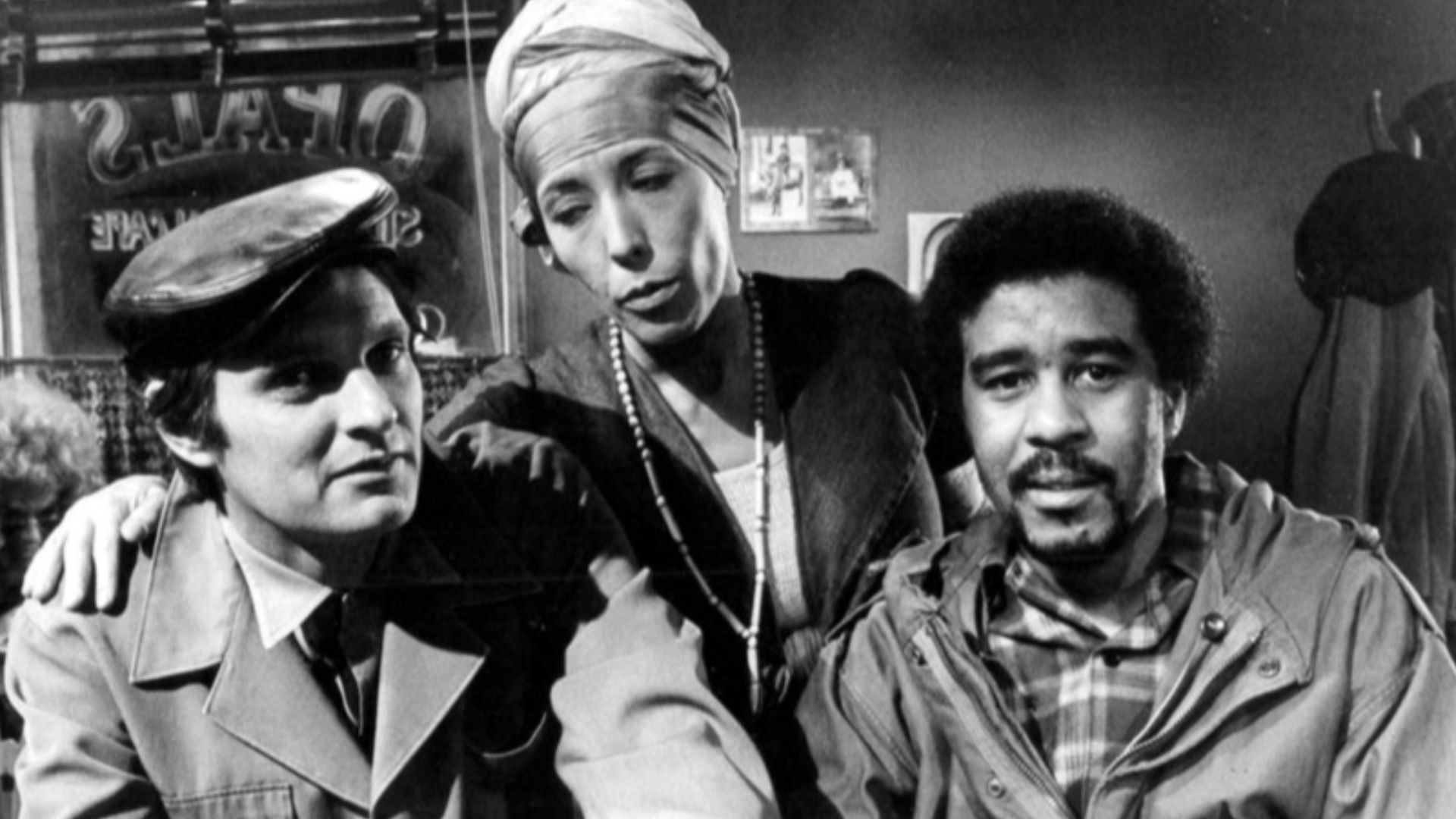 File:Alan Alda Lily Tomlin Richard Pryor 1973.jpg