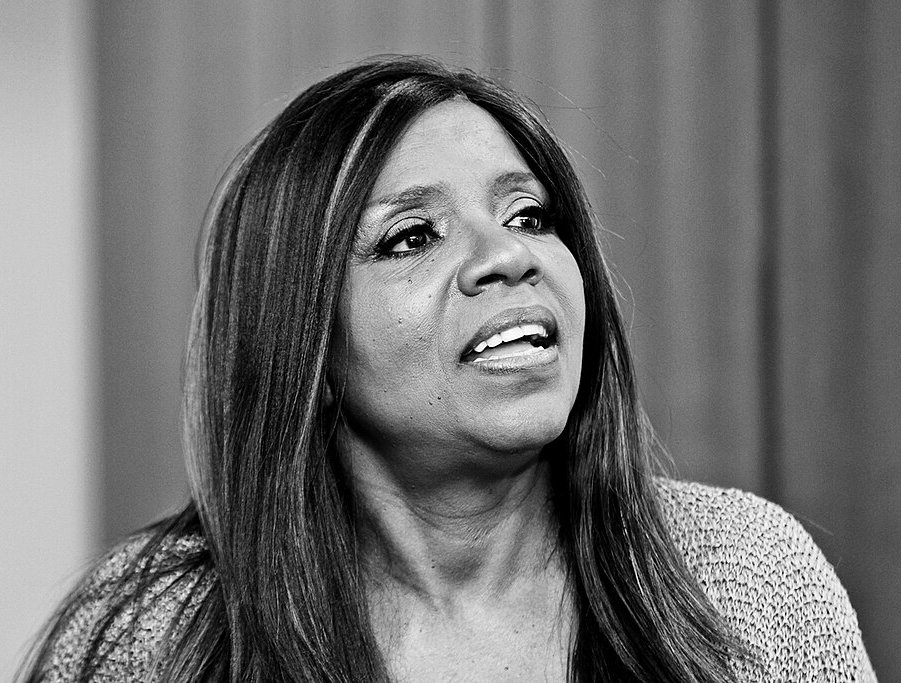 Grayscale Portrait Photo of American singer Gloria Gaynor looking to the right