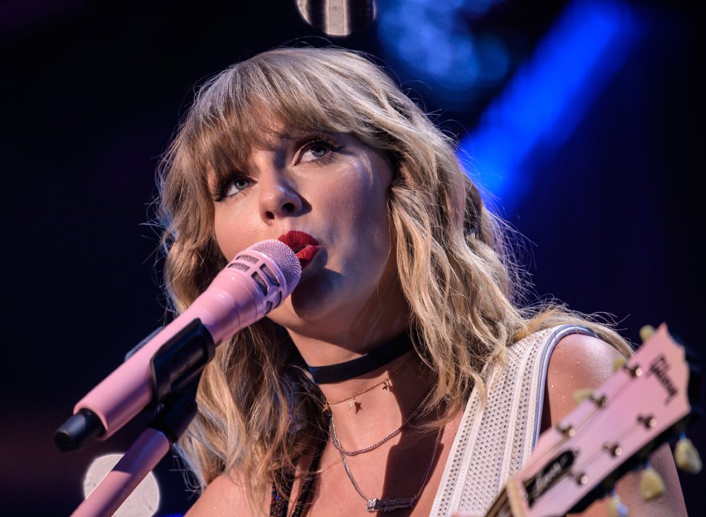 Portrait Photo of Taylor Swift performing at the 2019 Z100 Jingle Ball