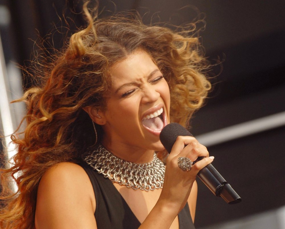 Beyonce Knowles on stage for ABC GMA Good Morning America Concert