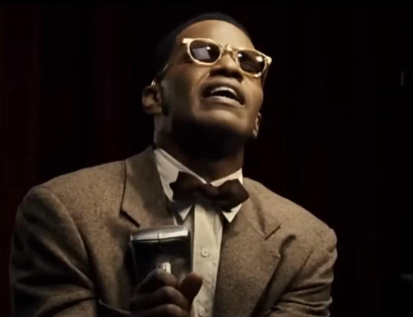 A visually captivating still taken from a pivotal moment in the film Ray (2004)