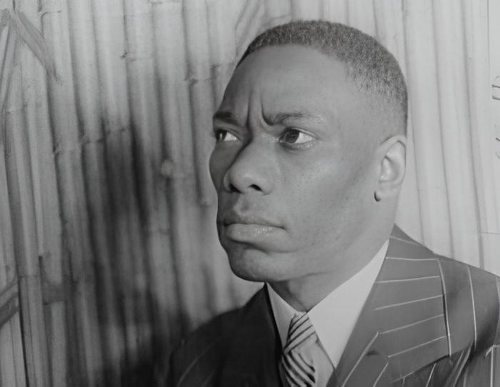 Grayscale Portrait Photo of American actor Oscar Polk looking to the left